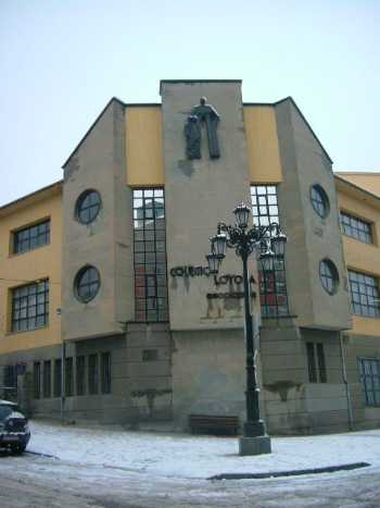 Bajo la nieve