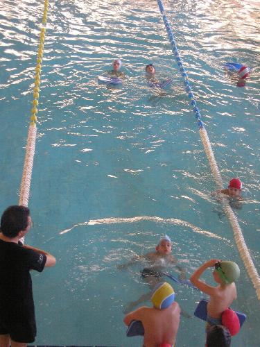 En la piscina