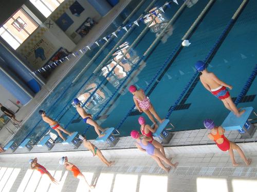 En la piscina