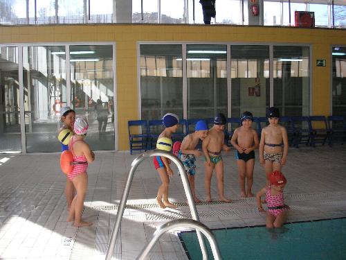 En la piscina